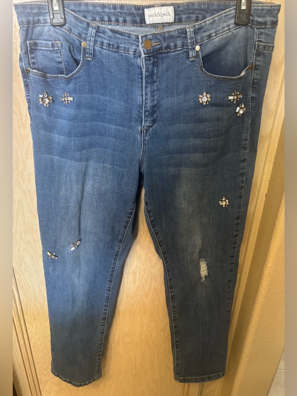 Peck & Peck Women’s Skinny Jeans Sz 16 Distressed Rhinestone Embellish Mid Rise